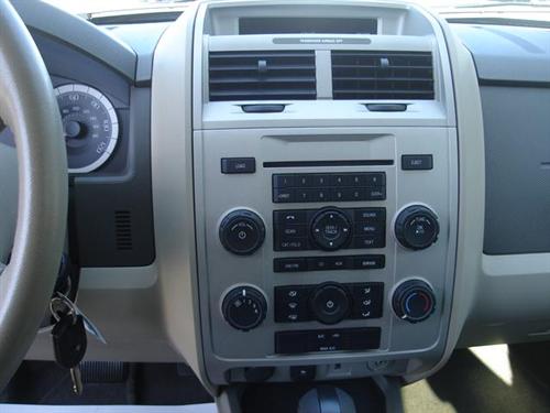 Ford Escape 2009 photo 3
