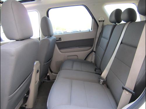 Ford Escape 2009 photo 2