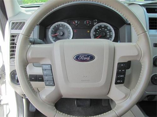 Ford Escape 2009 photo 2