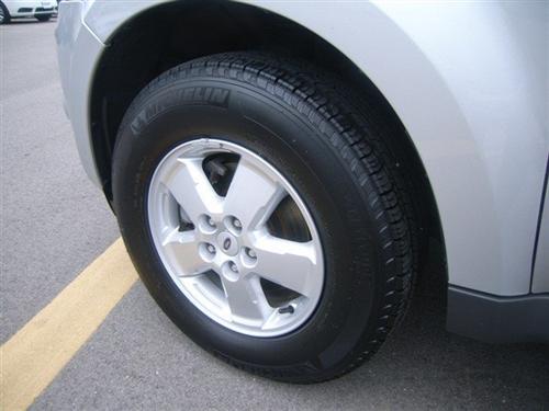 Ford Escape 2009 photo 2