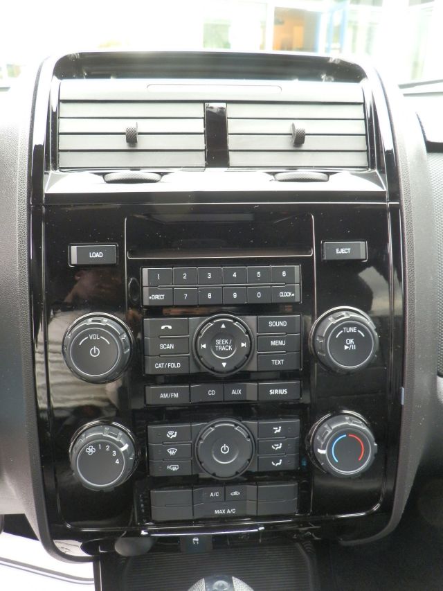 Ford Escape 2009 photo 13