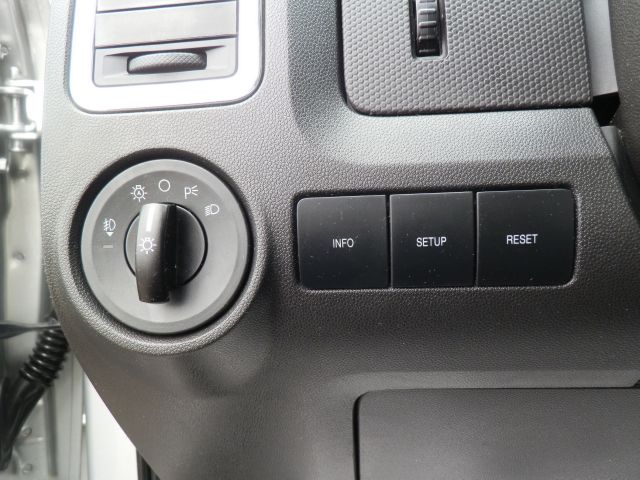 Ford Escape 2009 photo 21