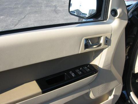 Ford Escape 2009 photo 2