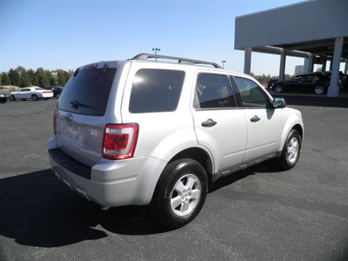Ford Escape 2009 photo 2