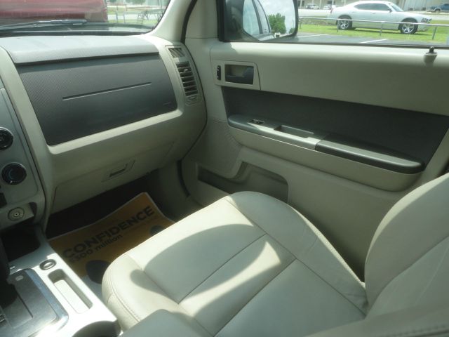 Ford Escape 2009 photo 14