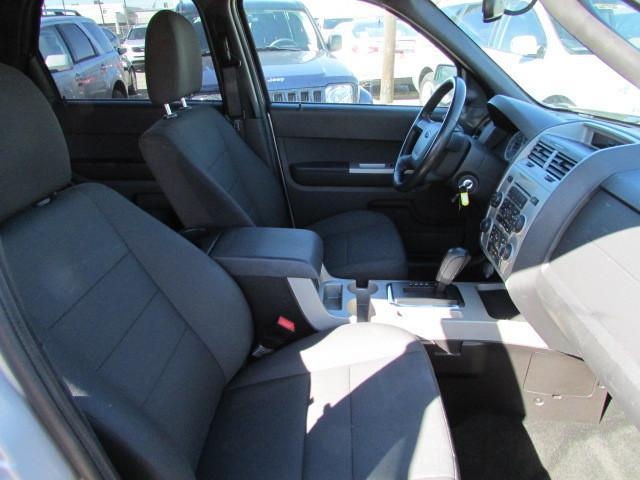 Ford Escape 2009 photo 1