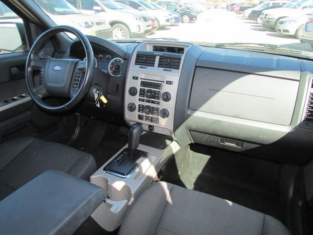 Ford Escape 2009 photo 3