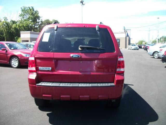 Ford Escape 2009 photo 1