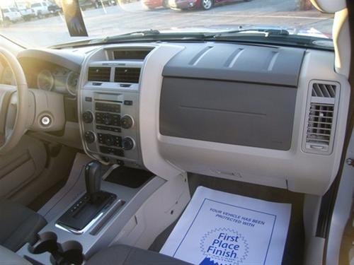 Ford Escape 2009 photo 3
