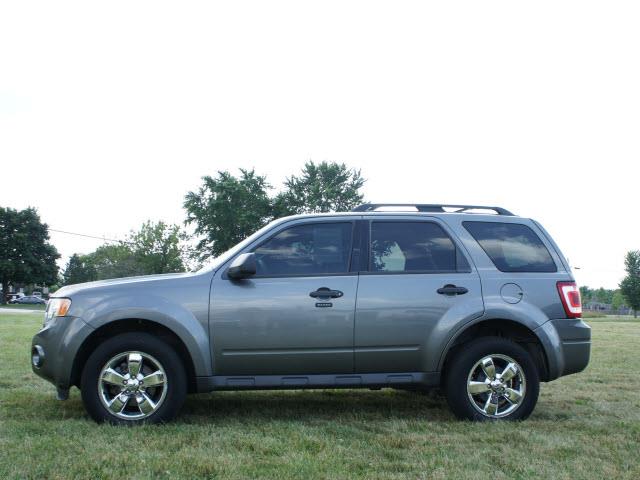 Ford Escape 2009 photo 2