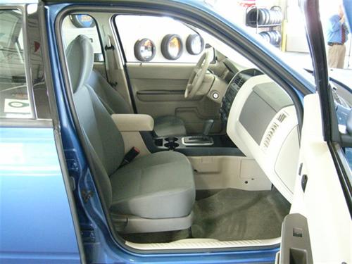 Ford Escape 2009 photo 1