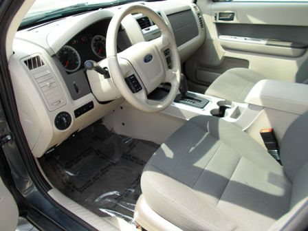Ford Escape 2009 photo 2