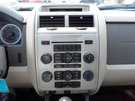 Ford Escape 2009 photo 3