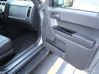 Ford Escape 2009 photo 1