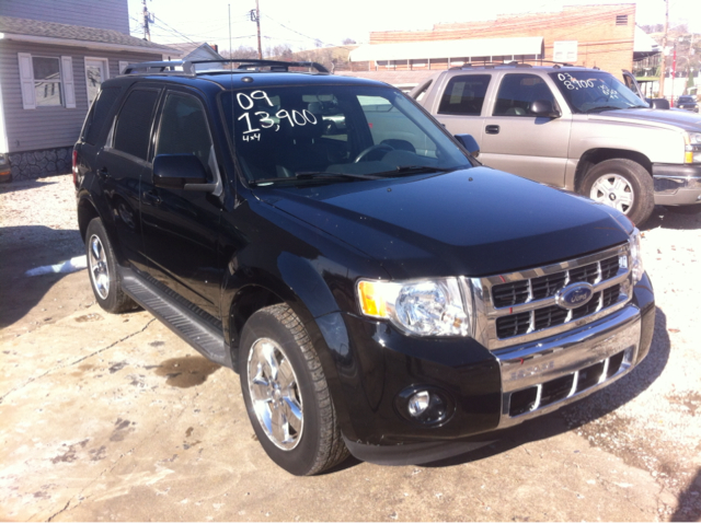 Ford Escape Outback AWP SUV