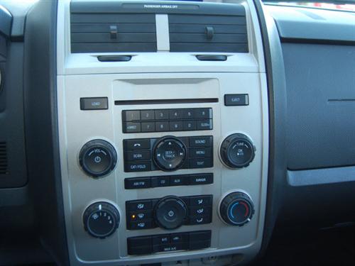Ford Escape 2009 photo 2