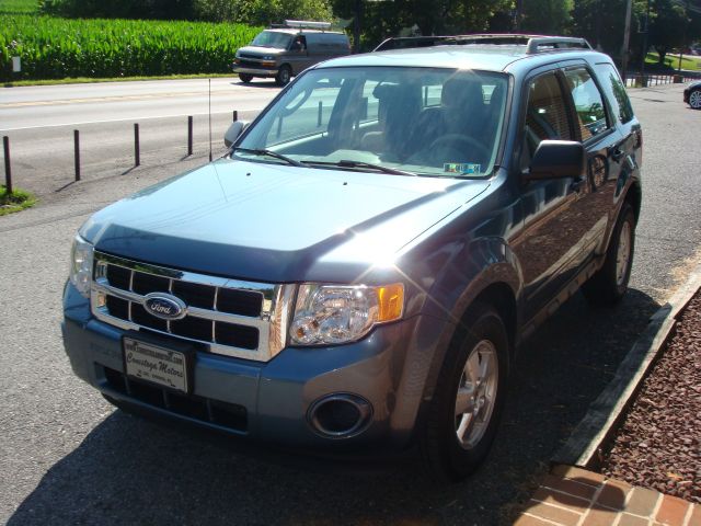 Ford Escape 2010 photo 1