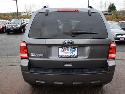 Ford Escape 2010 photo 2