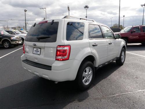 Ford Escape 2010 photo 1