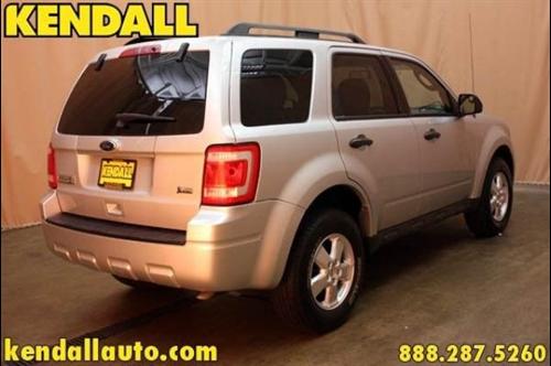Ford Escape 2010 photo 2