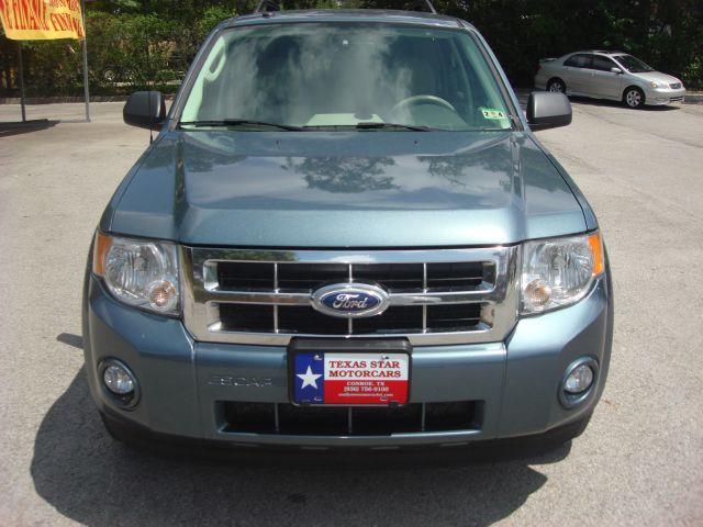 Ford Escape 2010 photo 1