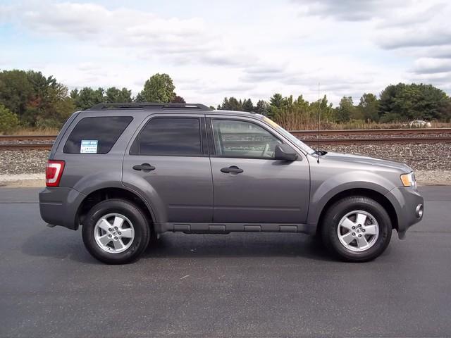 Ford Escape 2010 photo 1