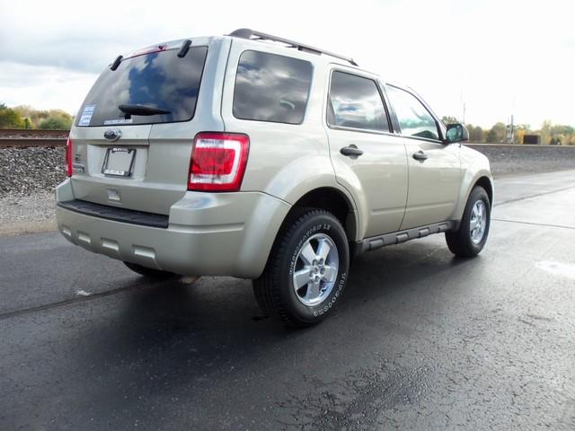 Ford Escape 2010 photo 4