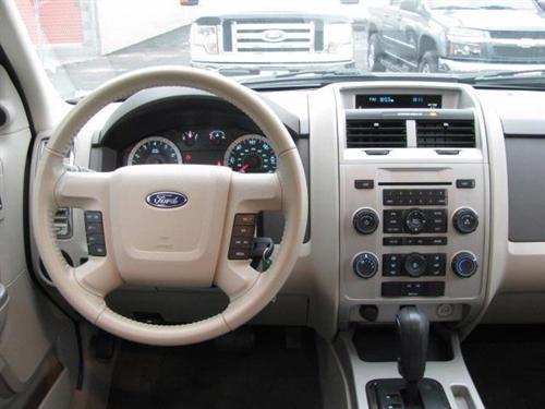 Ford Escape 2010 photo 3