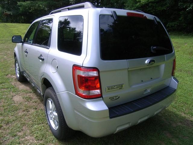 Ford Escape 2010 photo 2