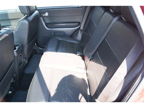 Ford Escape 2010 photo 1