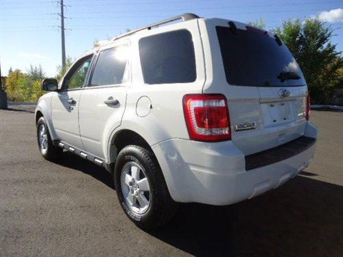 Ford Escape 2010 photo 2