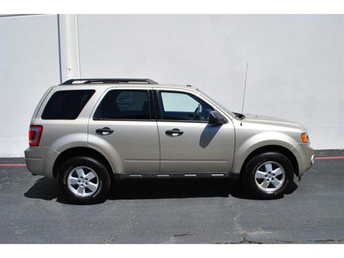 Ford Escape 2010 photo 2