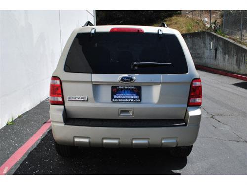 Ford Escape 2010 photo 4