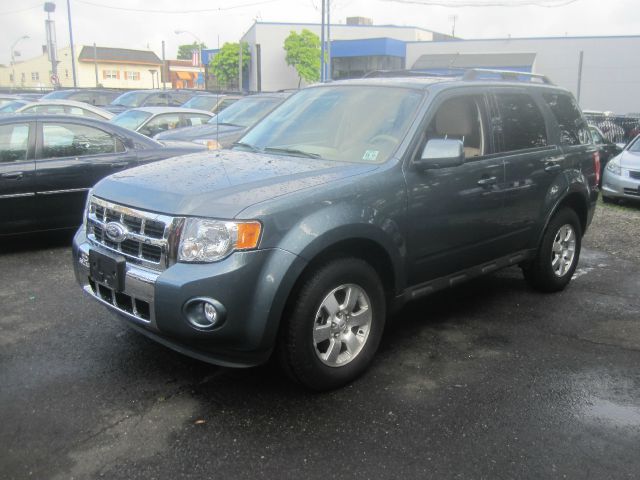 Ford Escape 2010 photo 2