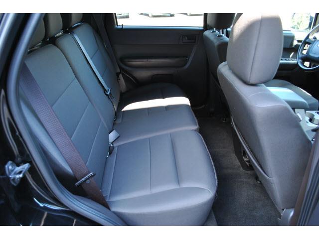 Ford Escape 2010 photo 1