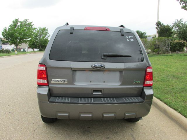 Ford Escape 2010 photo 1
