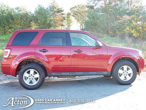 Ford Escape 2010 photo 2