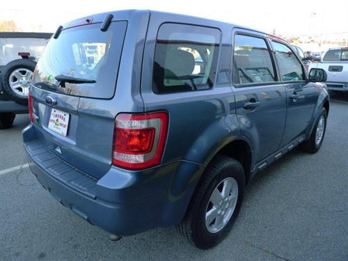 Ford Escape 2010 photo 2