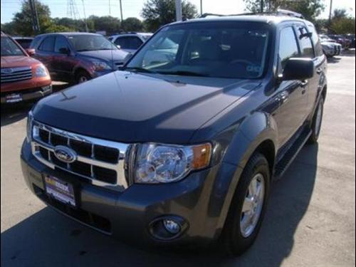 Ford Escape 2010 photo 2
