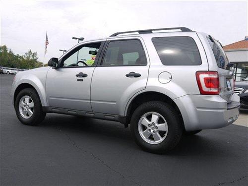 Ford Escape 2010 photo 1