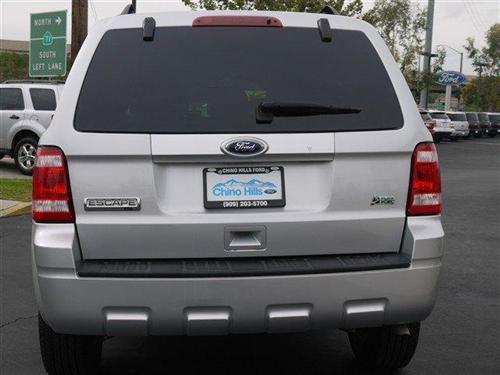 Ford Escape 2010 photo 2