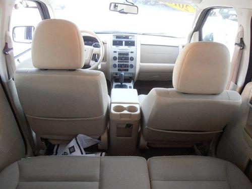 Ford Escape 2010 photo 2