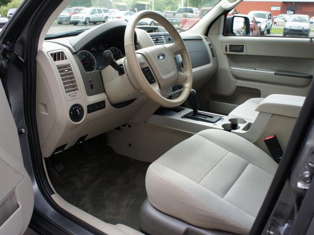 Ford Escape 2010 photo 3
