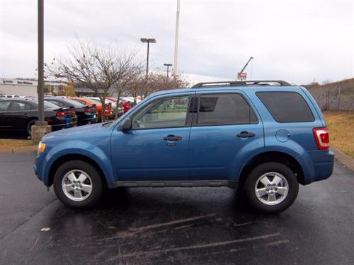 Ford Escape 2010 photo 1
