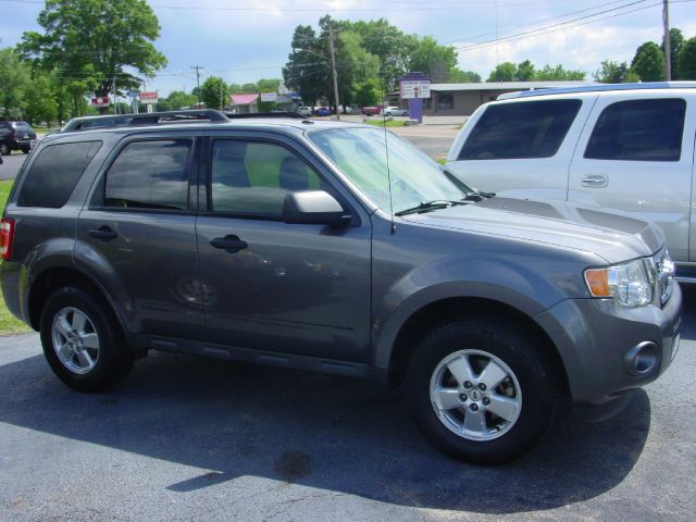 Ford Escape 31 FOOT SUV