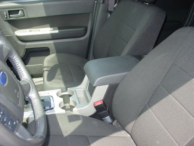Ford Escape 2010 photo 11