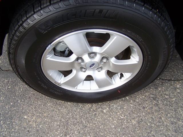 Ford Escape 2010 photo 3