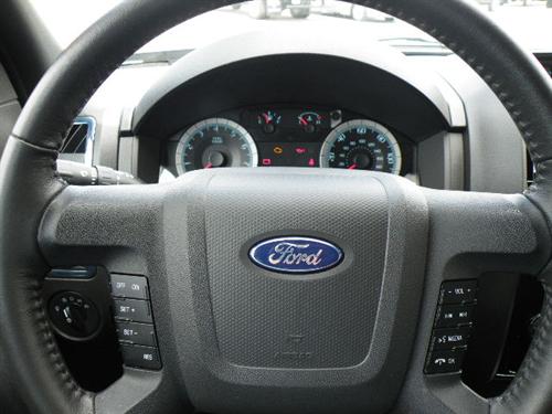 Ford Escape 2010 photo 2