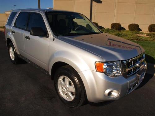 Ford Escape 2010 photo 1