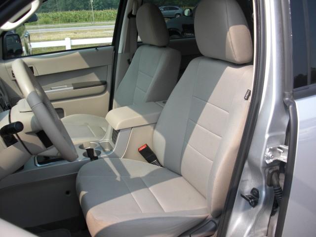 Ford Escape 2010 photo 1